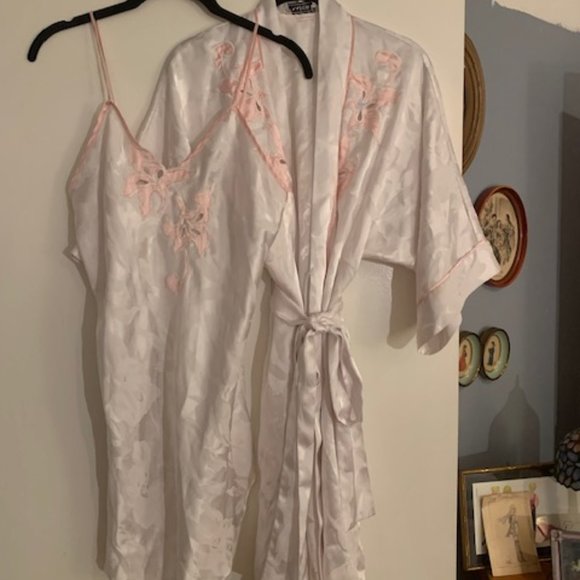 Natori Chemise and Robe